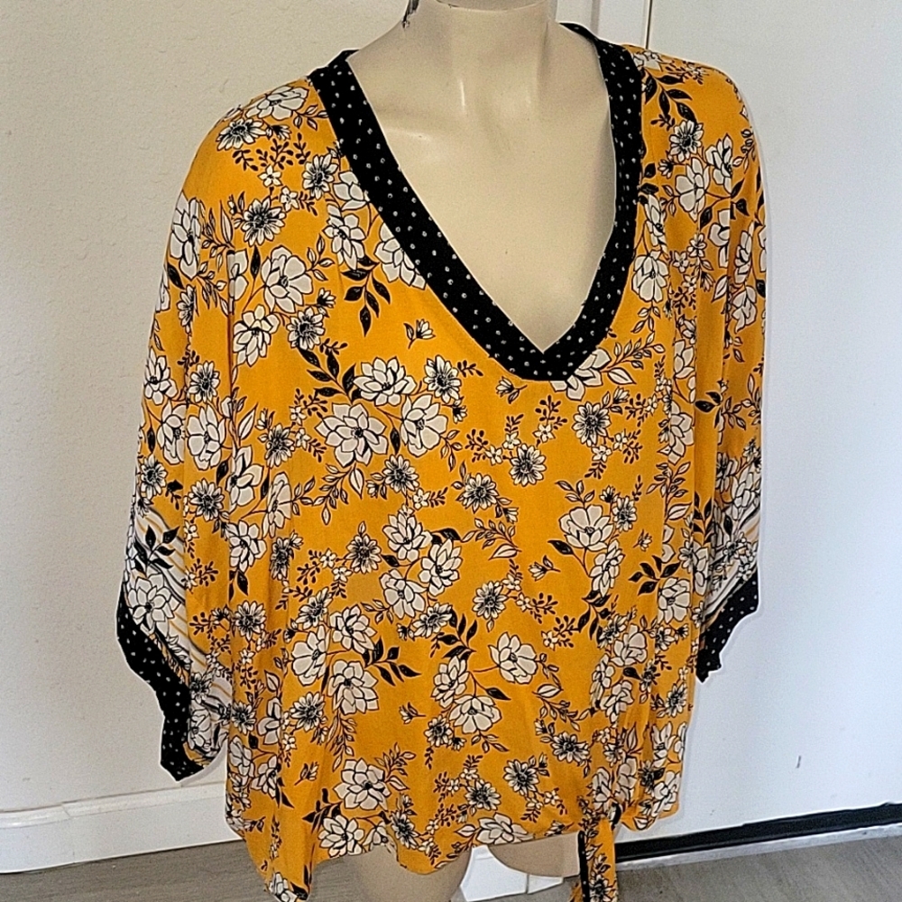 Democracy Womens 2X Mustard Yellow Floral V-Neck Front Tie Blouse WX70945SM - Picture 1 of 6